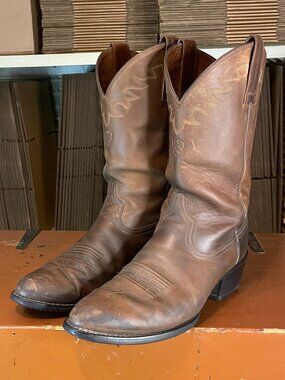 ARIAT Sedona Men's Size 10.5 D Brown Leather Almond Toe Western Boots 34625